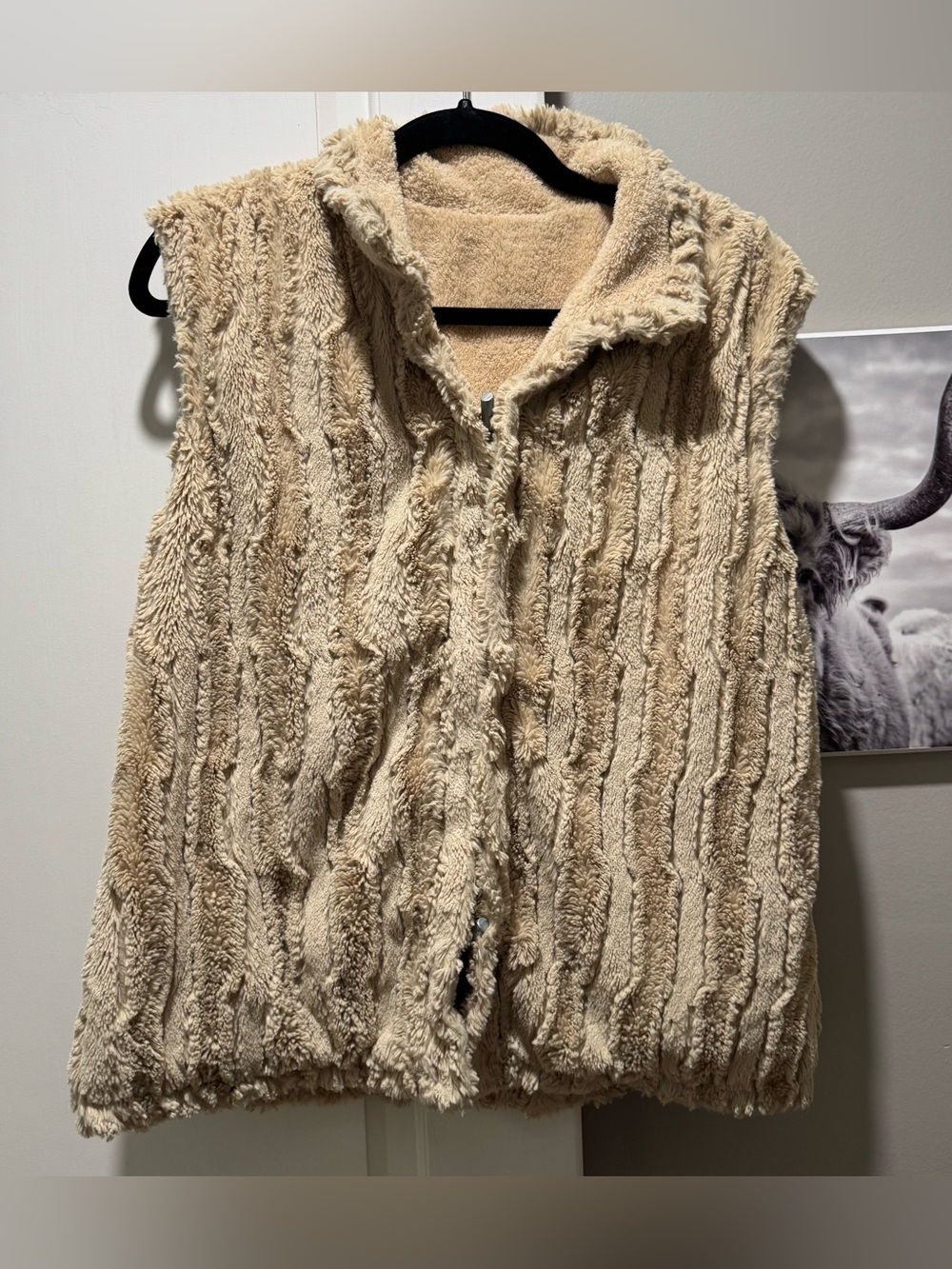 Wooly Bully Wear Colorado Vest Faux Fur Sleeveless Toggle Closure XL